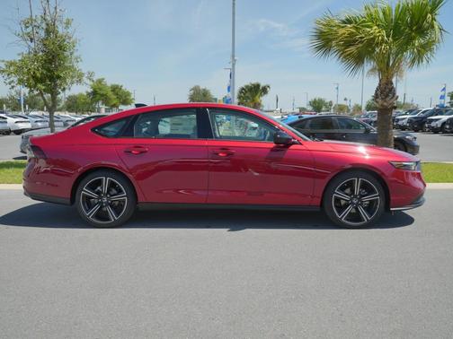 Radiant Red Metallic 2026 Honda Accord SE