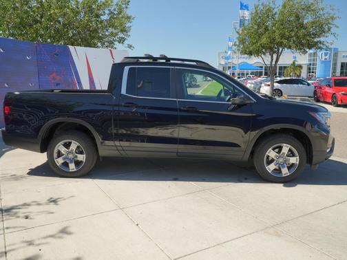 Crystal Black Pearl 2026 Honda Ridgeline RTL
