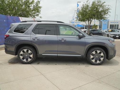 Modern Steel Metallic 2026 Honda Pilot Elite