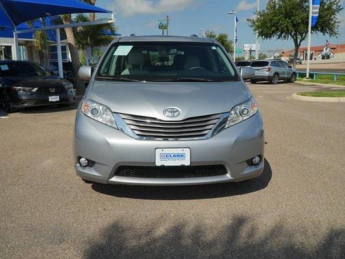 2015 Toyota Sienna XLE
