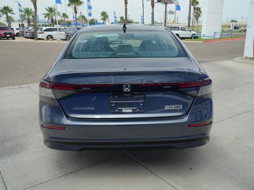 Meteorite Gray Metallic 2026 Honda Accord SE