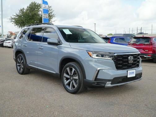 Sonic Gray Pearl 2023 Honda Pilot Touring 8-Passenger
