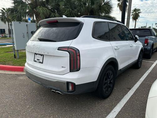 Glacial White Pearl 2023 Kia Telluride SX X-Pro