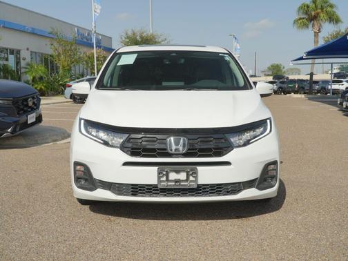 Platinum White Pearl 2025 Honda Odyssey Touring