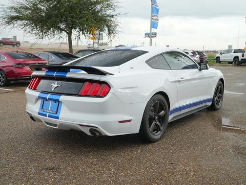 2016 Ford Mustang V6