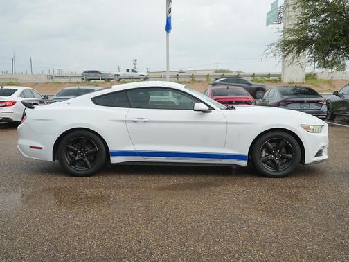 2016 Ford Mustang V6