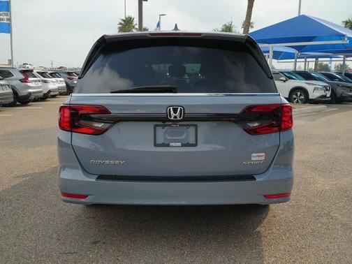 Sonic Gray Pearl 2023 Honda Odyssey Sport