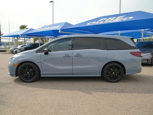 Sonic Gray Pearl 2023 Honda Odyssey Sport
