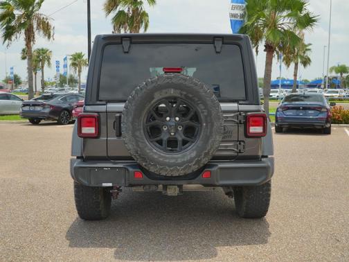 Granite Crystal Metallic Clearcoat 2024 Jeep Wrangler Willys