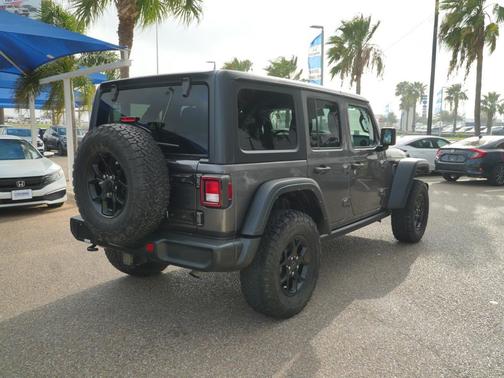 Granite Crystal Metallic Clearcoat 2024 Jeep Wrangler Willys