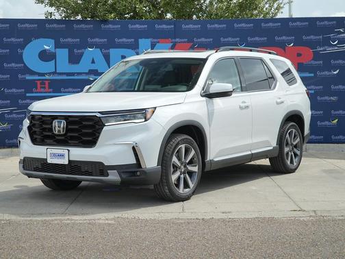 2025 Honda Pilot Touring 8-Passenger