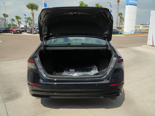 Crystal Black Pearl 2026 Honda Accord Hybrid EX-L