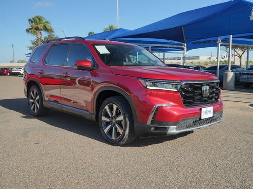 Radiant Red Metallic II 2023 Honda Pilot Touring 8-Passenger