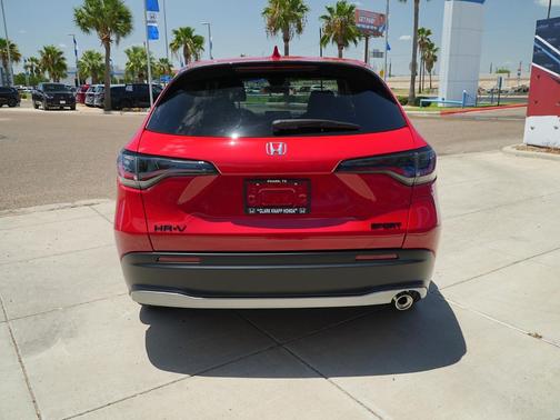 2026 Honda HR-V 2WD Sport