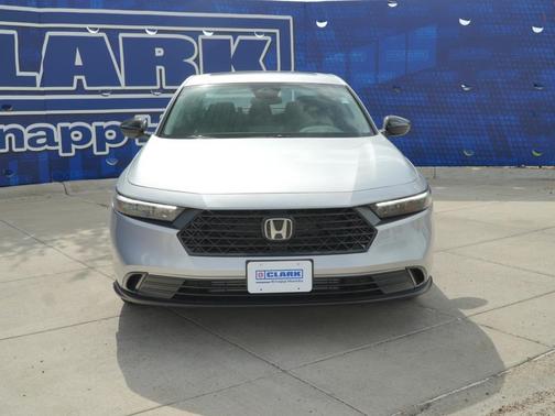 Solar Silver Metallic 2026 Honda Accord SE