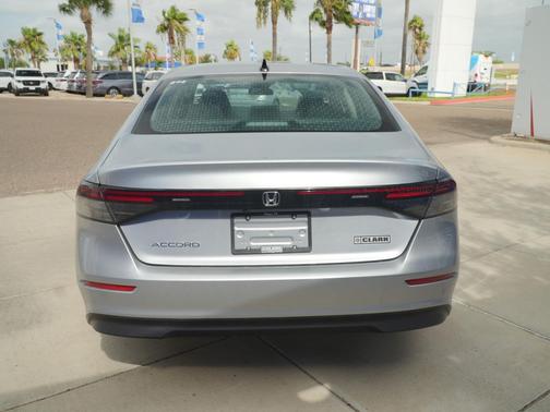 Solar Silver Metallic 2026 Honda Accord SE