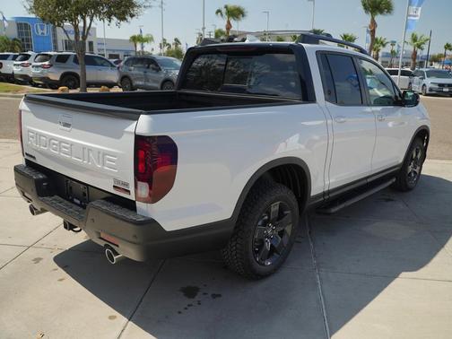 Platinum White Pearl 2026 Honda Ridgeline TrailSport