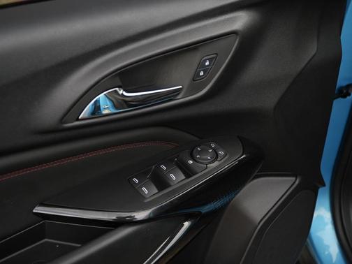 Marina Blue Metallic 2026 Chevrolet Trax 2RS