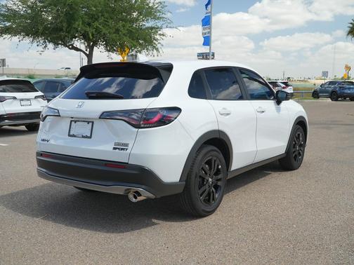 2026 Honda HR-V 2WD Sport