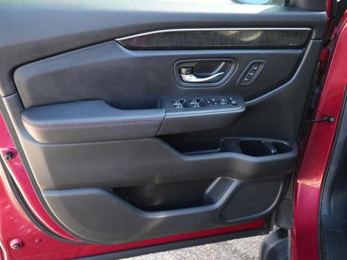 Radiant Red Metallic II 2025 Honda Pilot Black Edition