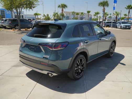 2026 Honda HR-V 2WD Sport