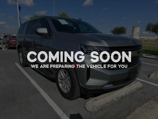 2023 Chevrolet Suburban LT