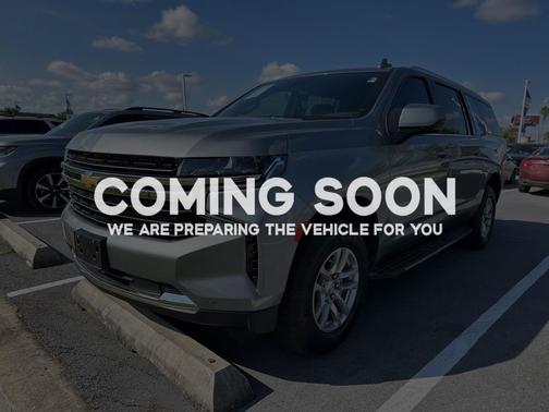 2023 Chevrolet Suburban LT