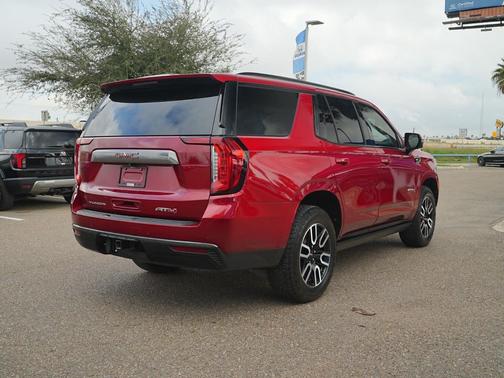 2021 GMC Yukon 4WD AT4