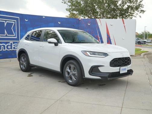 Platinum White Pearl 2027 Honda HR-V LX