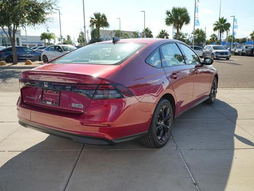 2025 Honda Accord Sport SE 1.5T