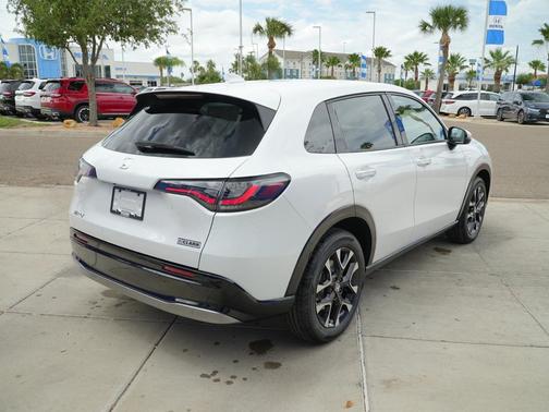 Platinum White Pearl 2026 Honda HR-V EX-L