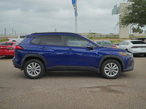 Blue Crush Metallic 2022 Toyota Corolla Cross LE