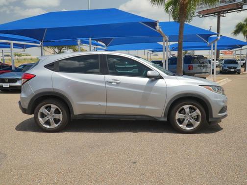 Lunar Silver Metallic 2022 Honda HR-V LX