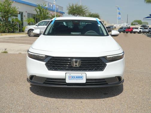 Platinum White Pearl 2024 Honda Accord LX 1.5T