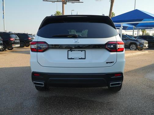 2025 Honda Pilot Sport