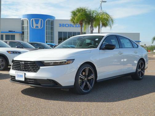Platinum White Pearl 2026 Honda Accord SE