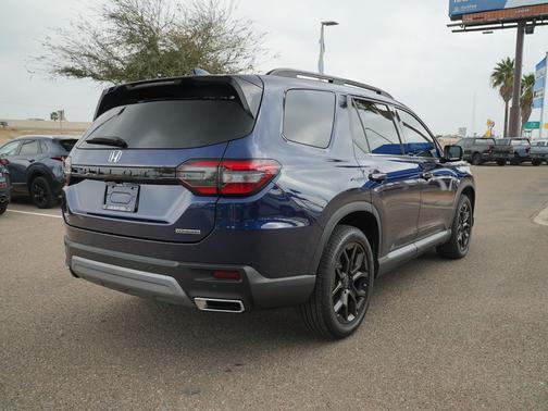 2025 Honda Pilot Touring 8-Passenger