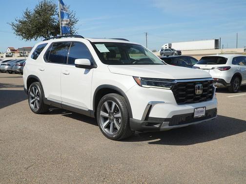 2023 Honda Pilot Touring 8-Passenger