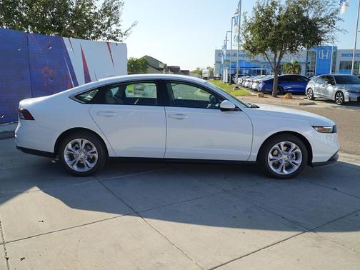 2025 Honda Accord LX 1.5T