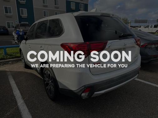 2018 Mitsubishi Outlander ES