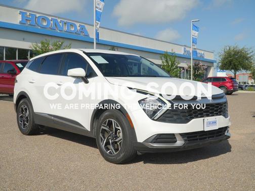 Snow White Pearl 2023 Kia Sportage LX