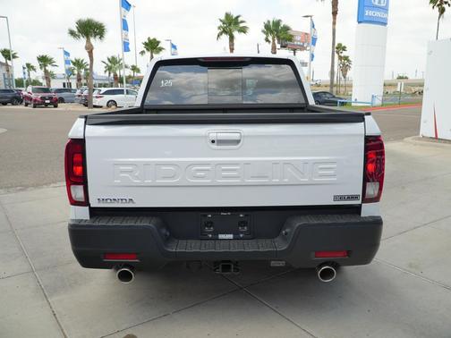 Platinum White Pearl 2026 Honda Ridgeline RTL