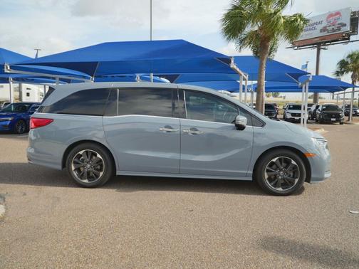 Sonic Gray Pearl 2024 Honda Odyssey Elite
