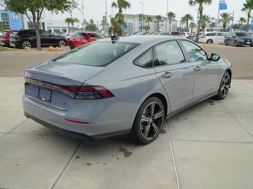 Urban Gray Pearl 2026 Honda Accord SE