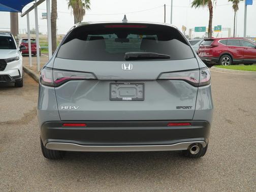 Urban Gray Pearl 2024 Honda HR-V 2WD Sport