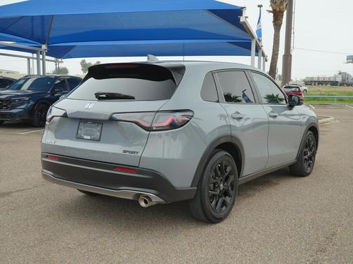 Urban Gray Pearl 2024 Honda HR-V 2WD Sport