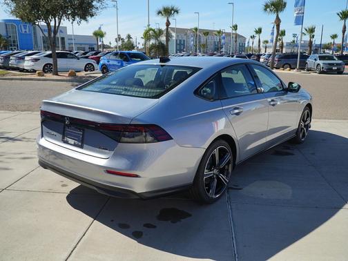 Solar Silver Metallic 2026 Honda Accord SE