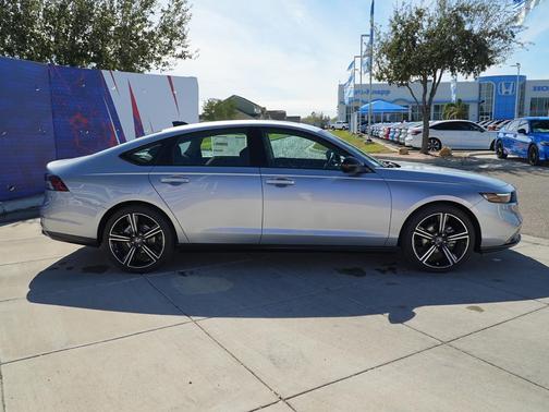 Solar Silver Metallic 2026 Honda Accord SE