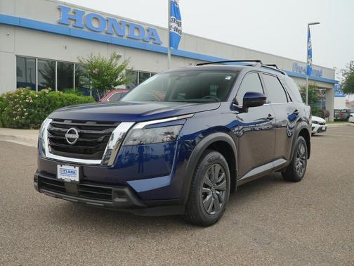Deep Ocean Blue Pearl 2024 Nissan Pathfinder SV FWD