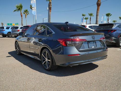 2022 Honda Civic Touring